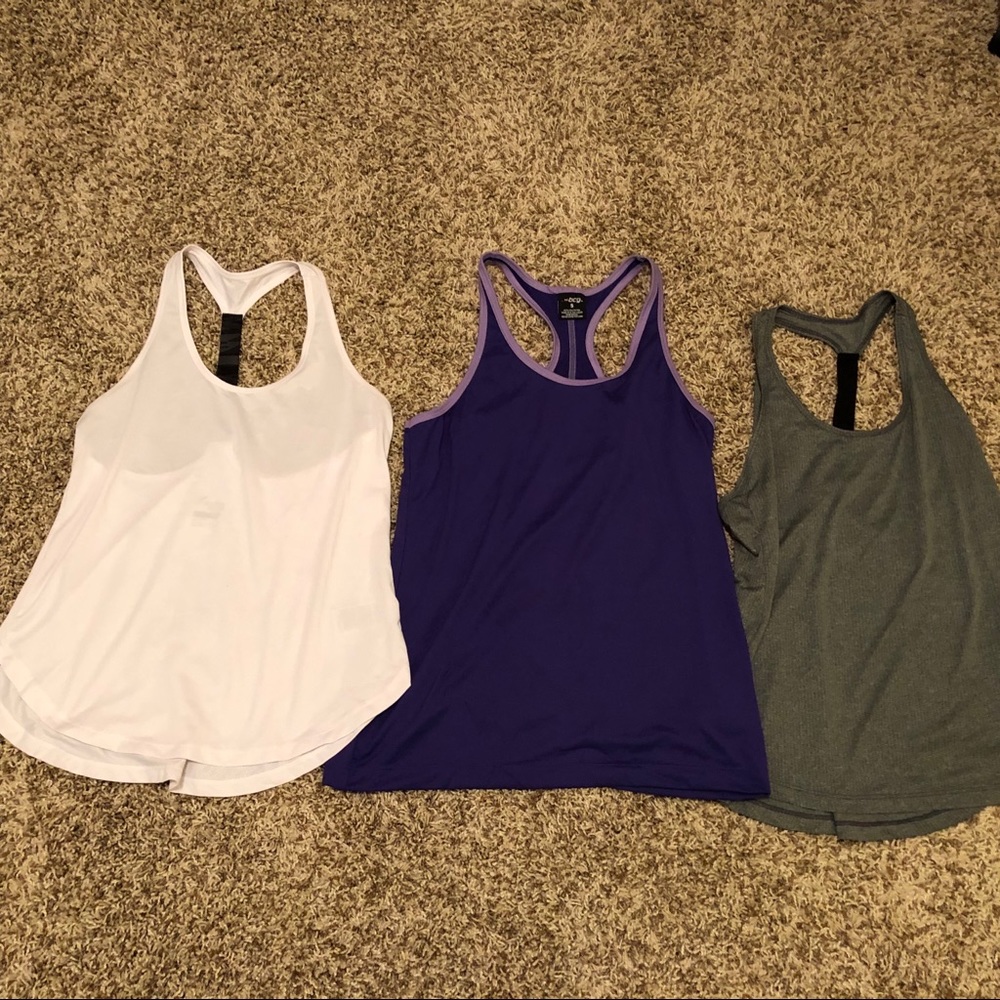 Racerback workout tops bundle - size small